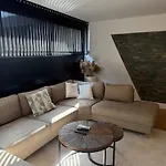 Luxury Modern Sea View *