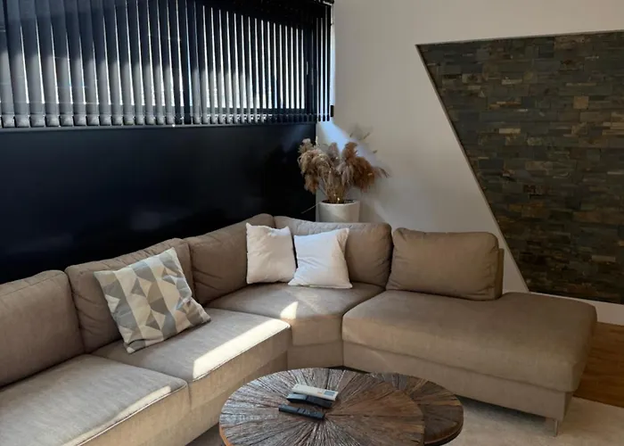 Luxury Modern Sea View *